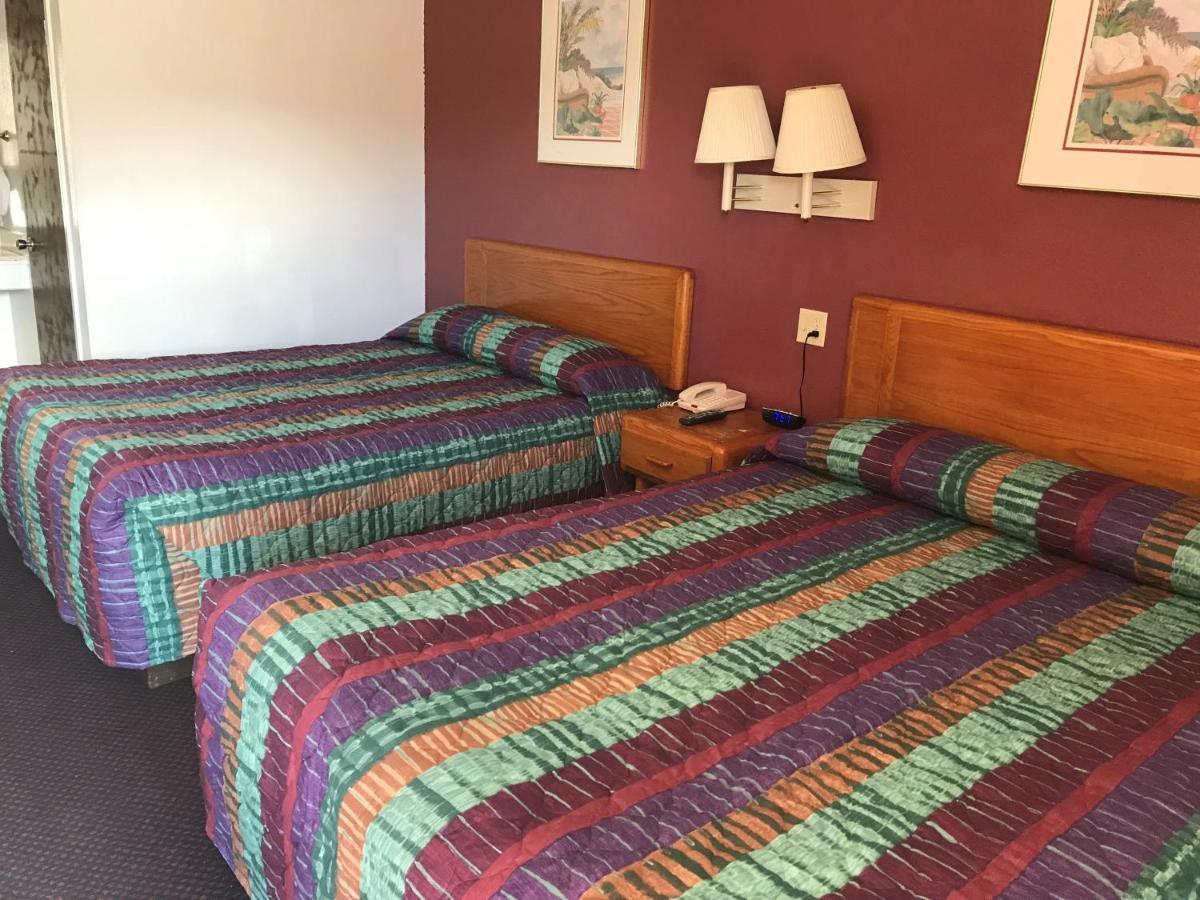 George West Luxury Inn מראה חיצוני תמונה