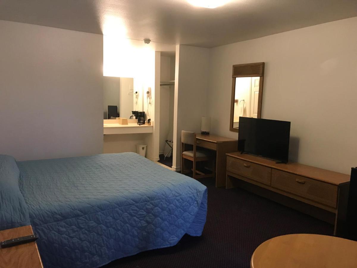 George West Luxury Inn מראה חיצוני תמונה