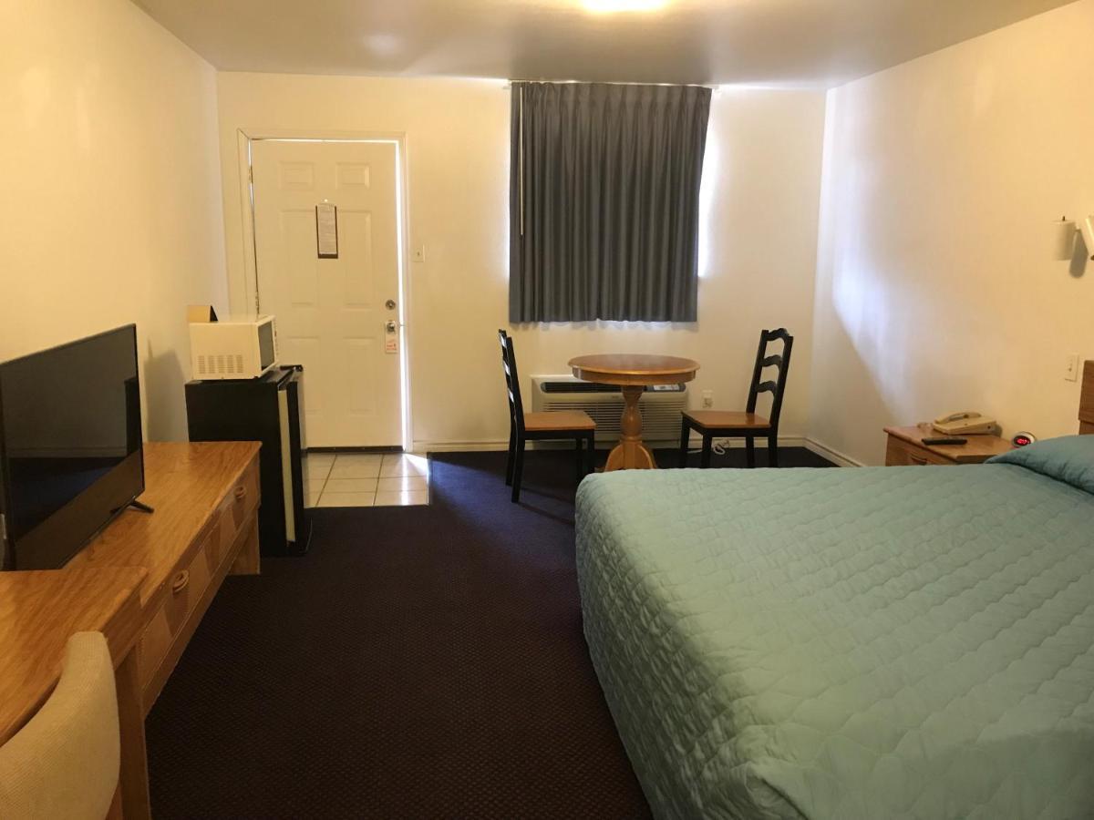 George West Luxury Inn מראה חיצוני תמונה
