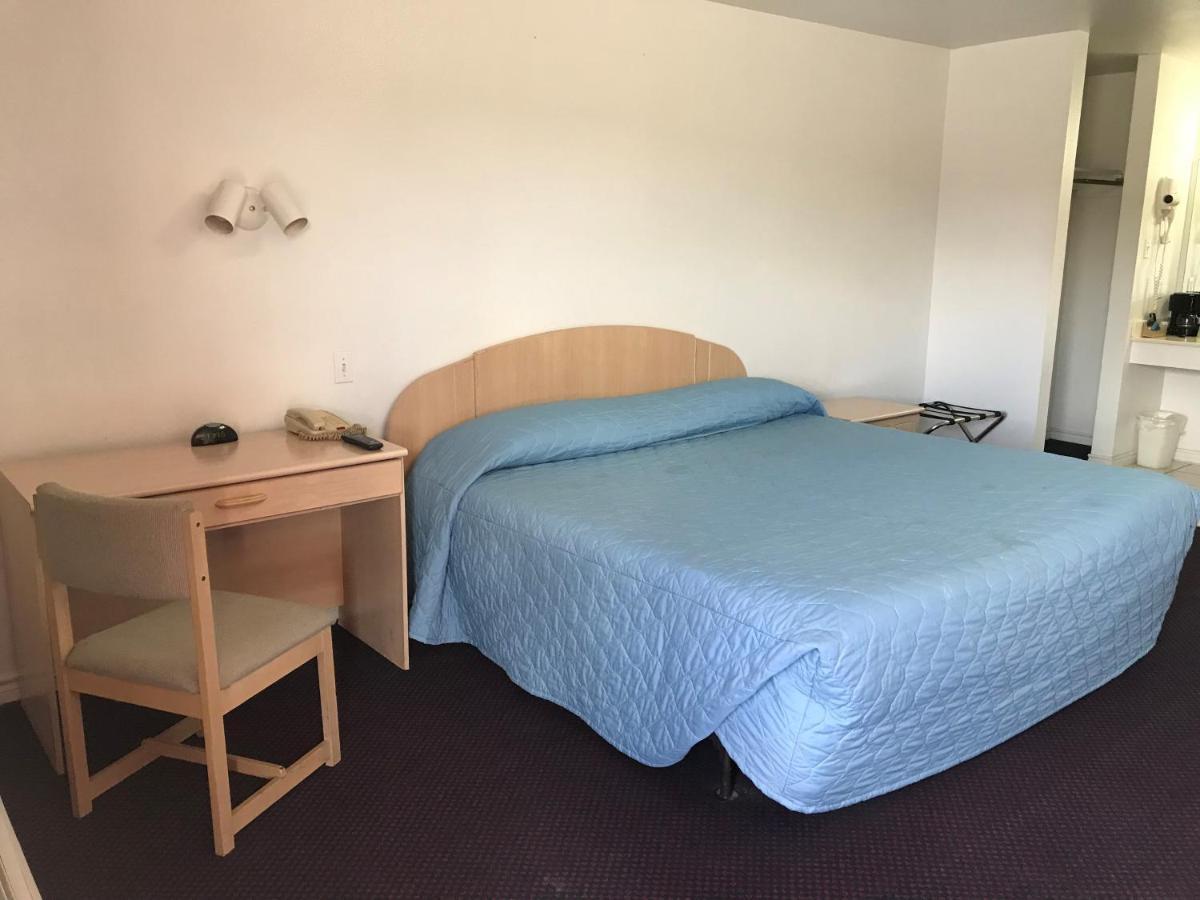 George West Luxury Inn מראה חיצוני תמונה